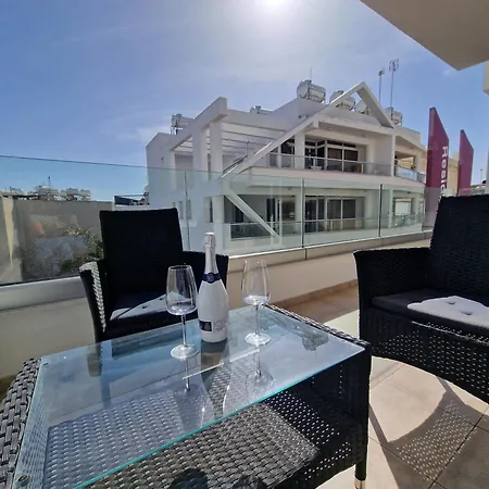 Apartament Tropical Paradise 200m From Finikoudes Larnaca