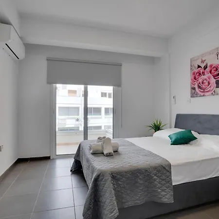 Apartment Tropical Paradise 200m From Finikoudes Larnaca