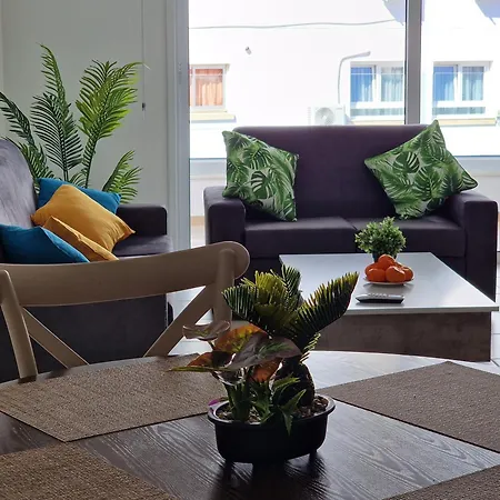 Appartamento Tropical Paradise 200m From Finikoudes Larnaca