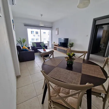 Apartament Tropical Paradise 200m From Finikoudes *