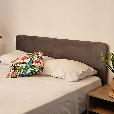 Tropical Paradise 200m From Finikoudes *