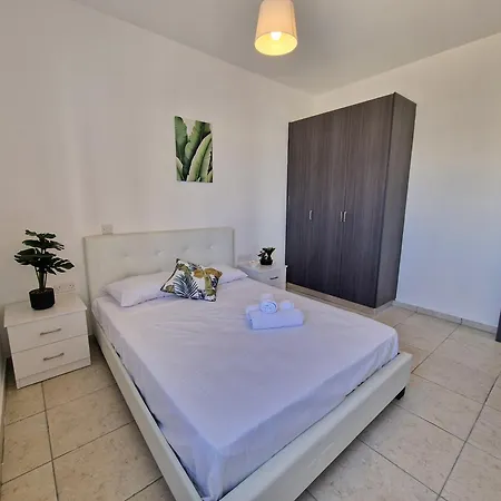 Apartament Tropical Paradise 200m From Finikoudes