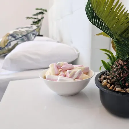 Tropical Paradise 200m From Finikoudes