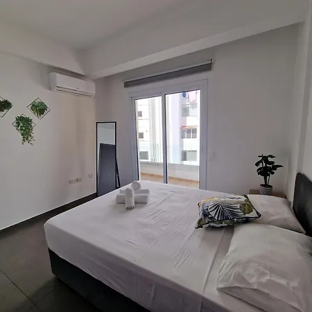 Apartamento Tropical Paradise 200m From Finikoudes