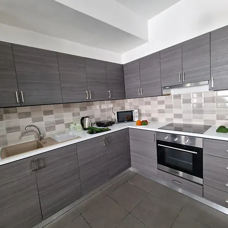 Apartmán Tropical Paradise 200m From Finikoudes Larnaca