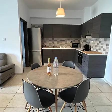 Apartamento Tropical Paradise 200m From Finikoudes